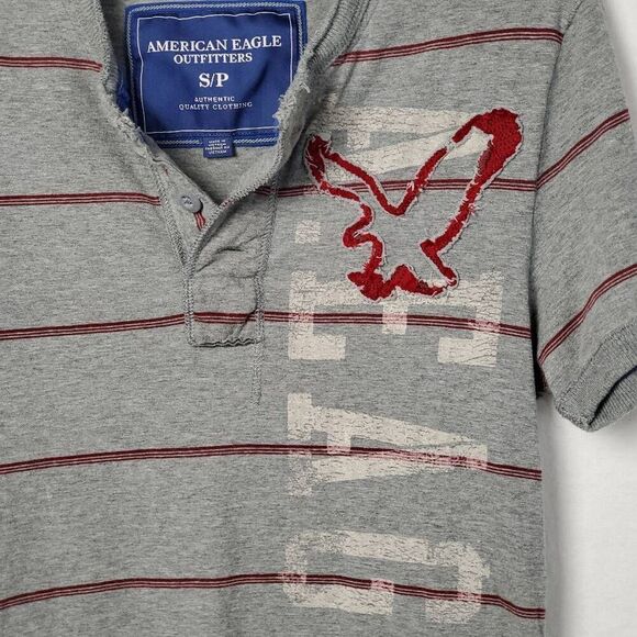 American Eagle Small Gray Stripe 3-button Shirt - Picture 3 of 8